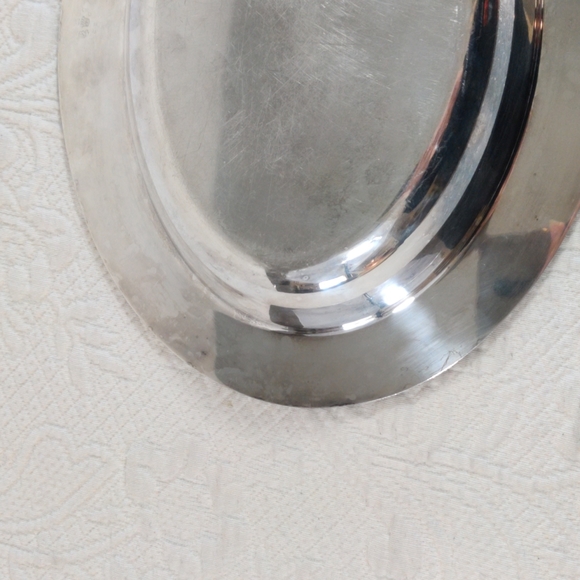Vintage Oval Scalloped Edge Serving Dish - Picture 7 of 11